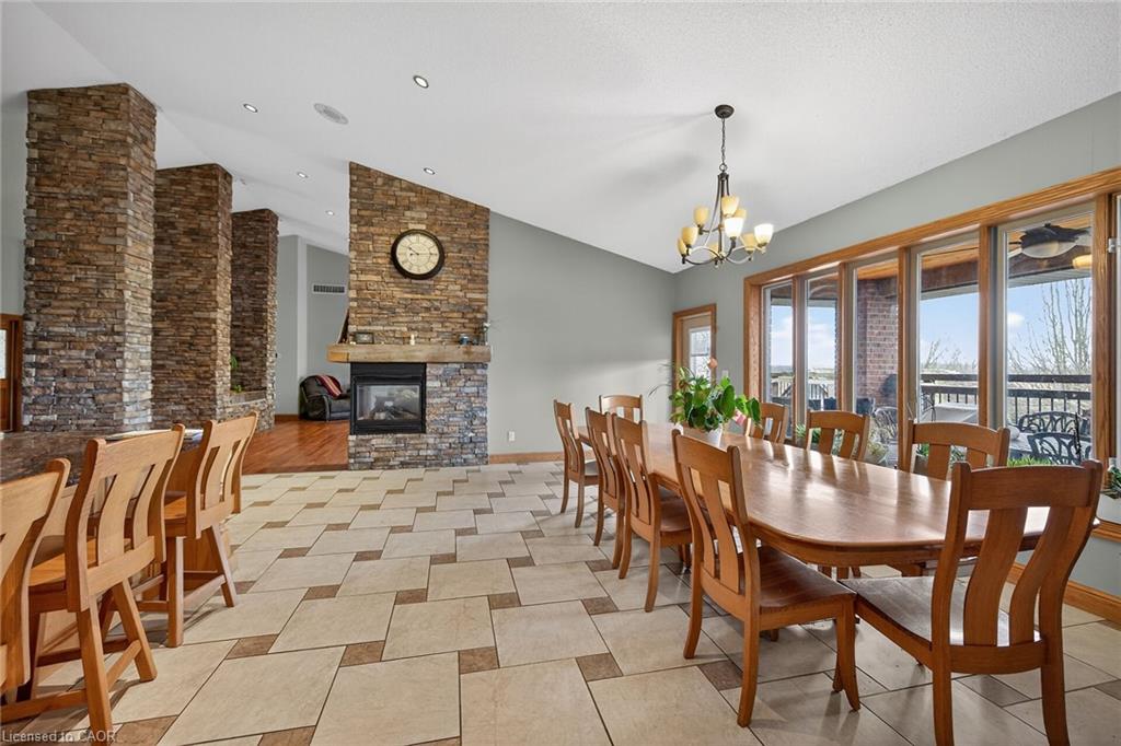 393 Old Onondaga Road E Property Photo 8