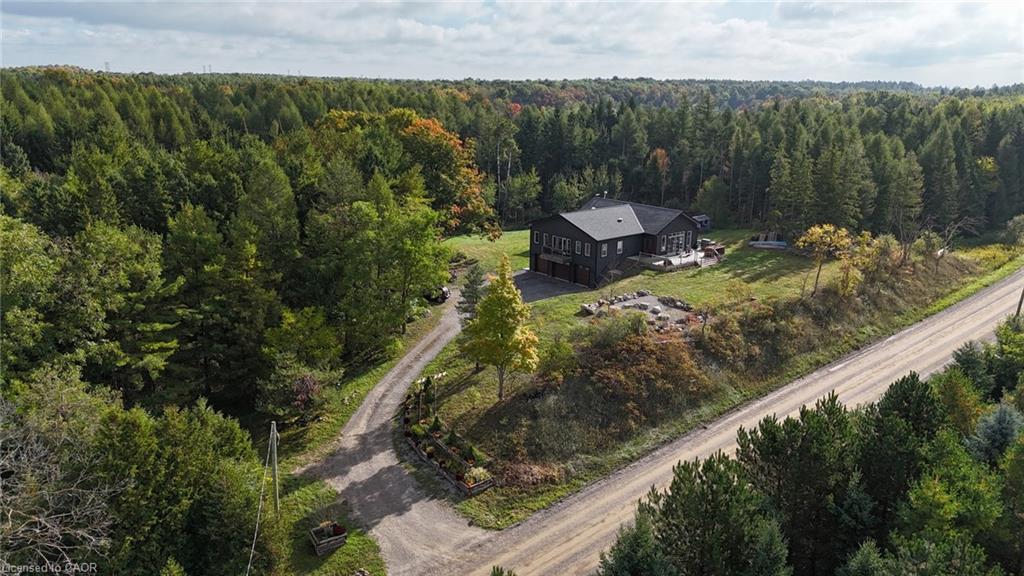5041 Third Line Property Photo 2