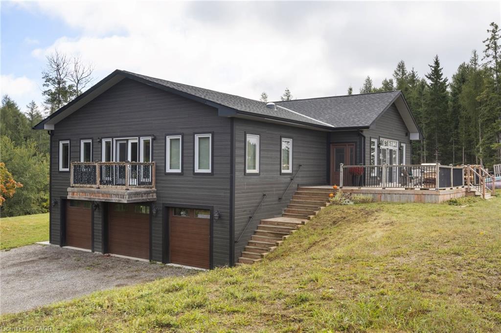 5041 Third Line Property Photo 5