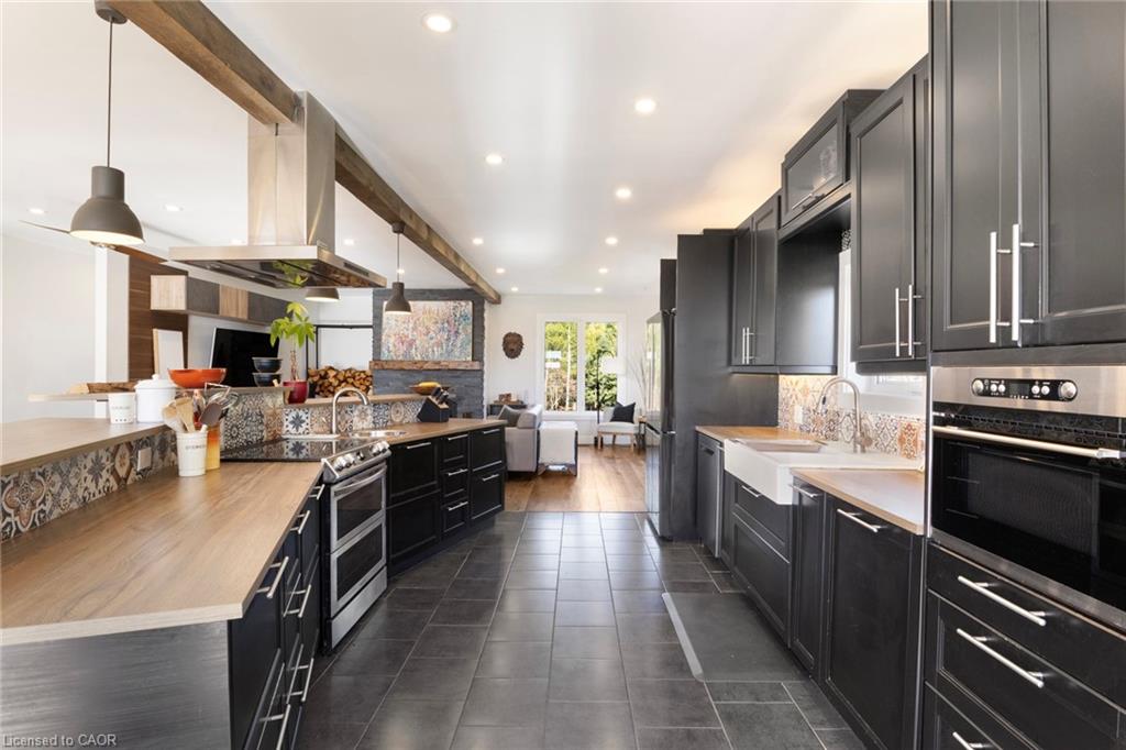 5041 Third Line Property Photo 22