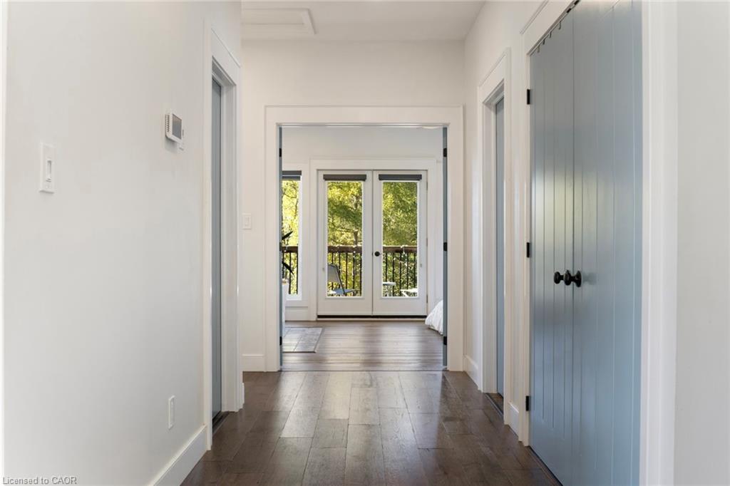 5041 Third Line Property Photo 25