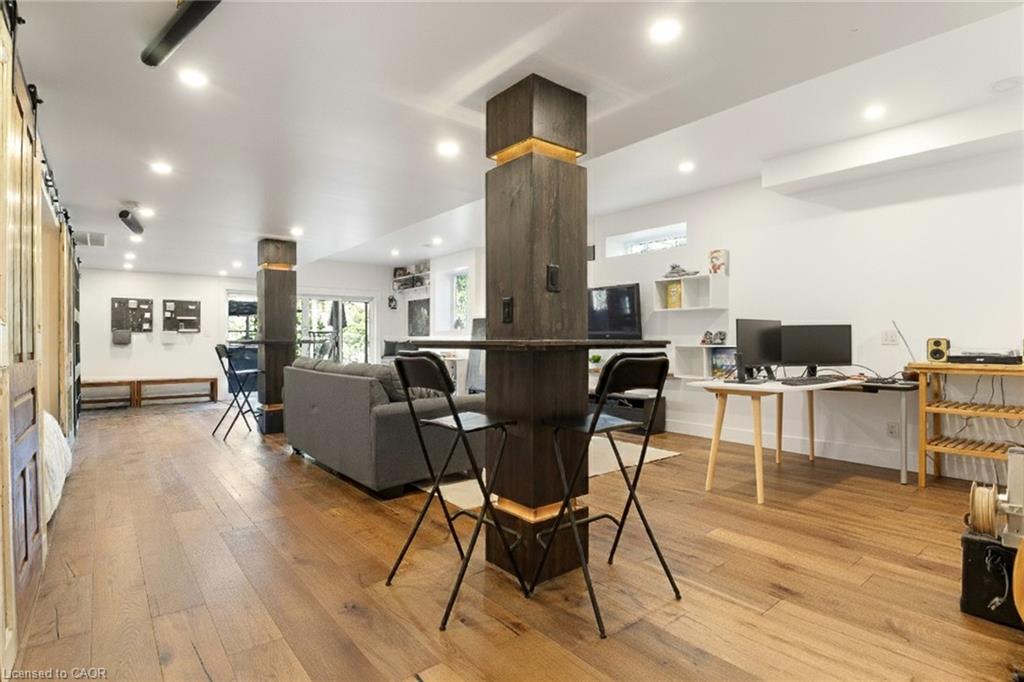 5041 Third Line Property Photo 37