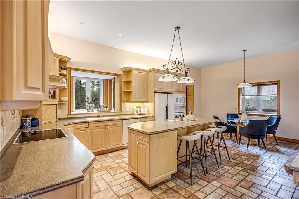103 Tutela Heights Road Property Photo 11