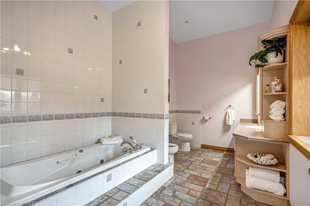 103 Tutela Heights Road Property Photo 23