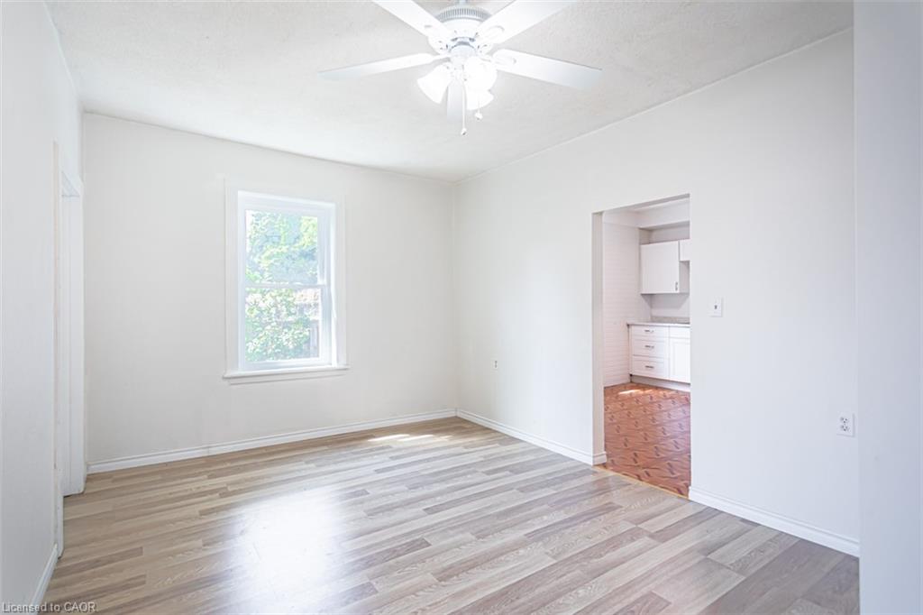 2712 Upper James Street Property Photo 9