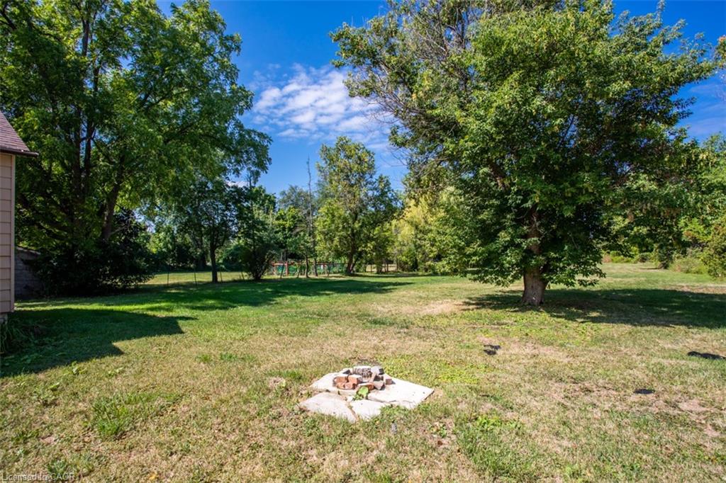 2712 Upper James Street Property Photo 28