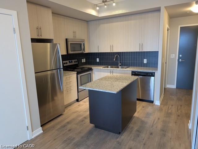 703-85 Duke Street W Property Photo 15