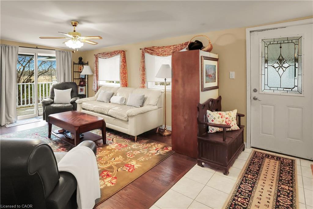 154-3033 Townline Road Property Photo 4