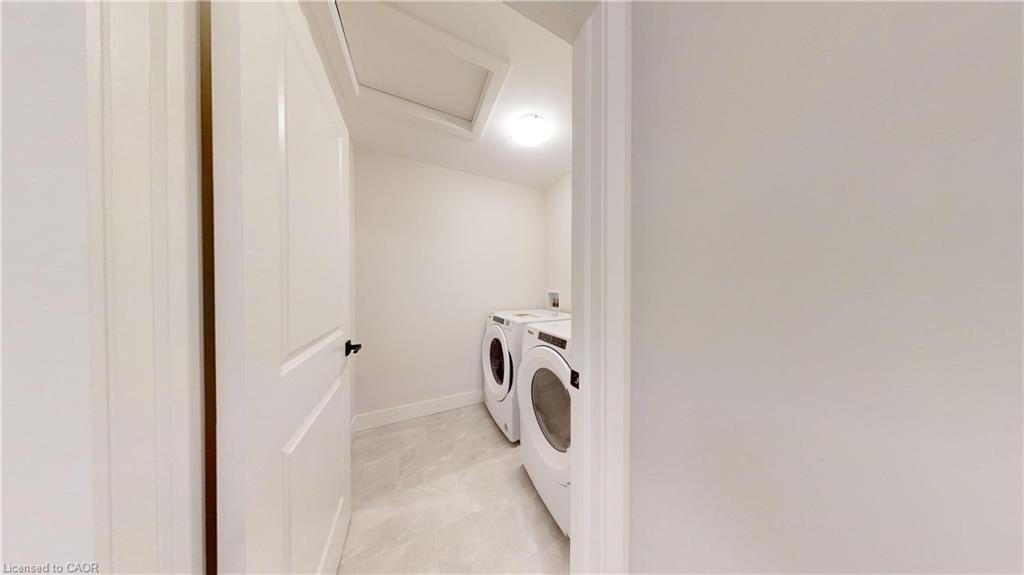 163 Julie Crescent Property Photo 11