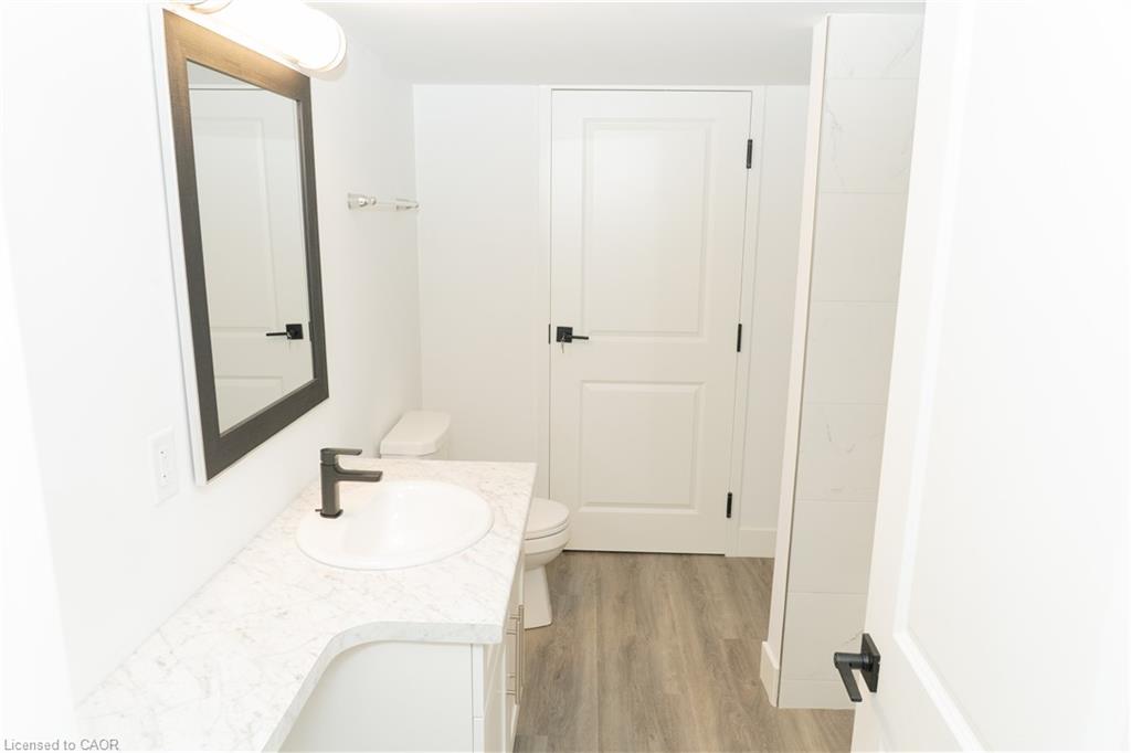 163 Julie Crescent Property Photo 23