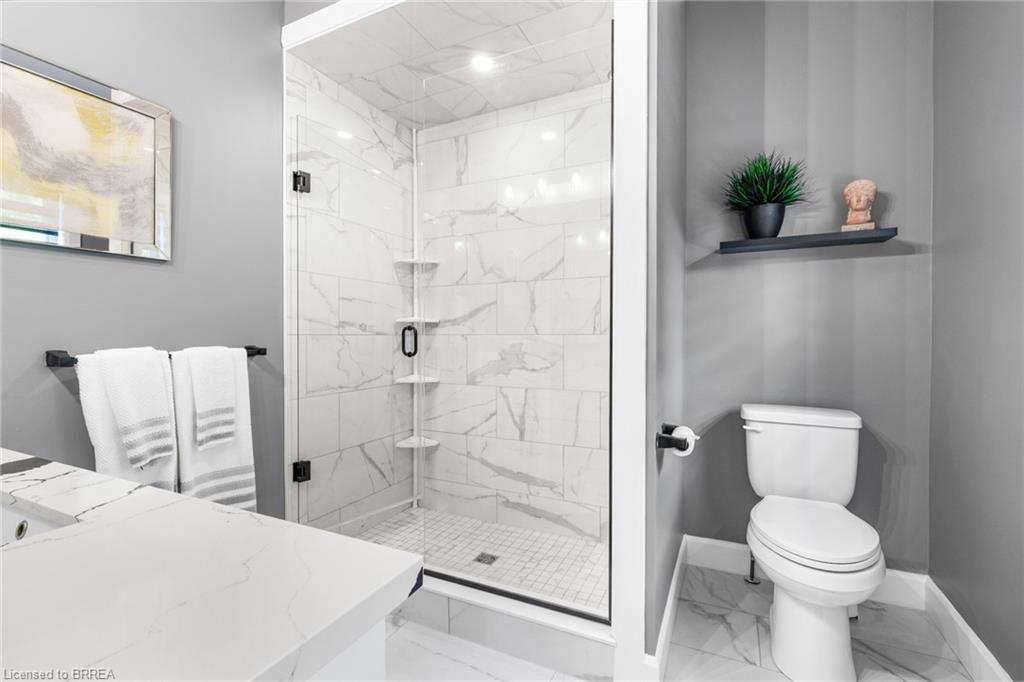 442 James Street Property Photo 12