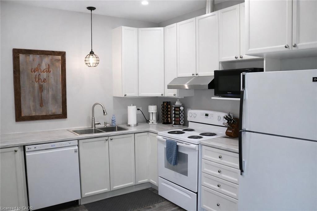 120 Queen Street Property Photo 7