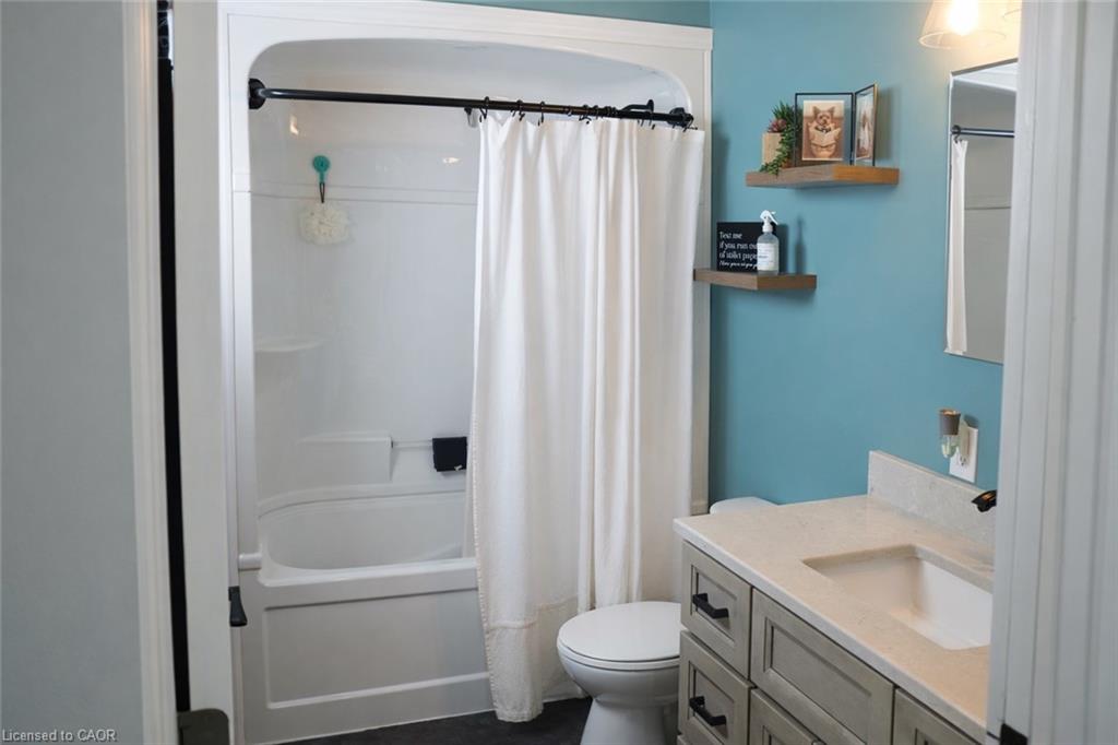 120 Queen Street Property Photo 13