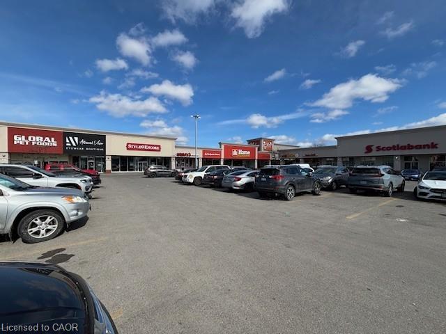 7-989 Fennell Avenue E Property Photo 4
