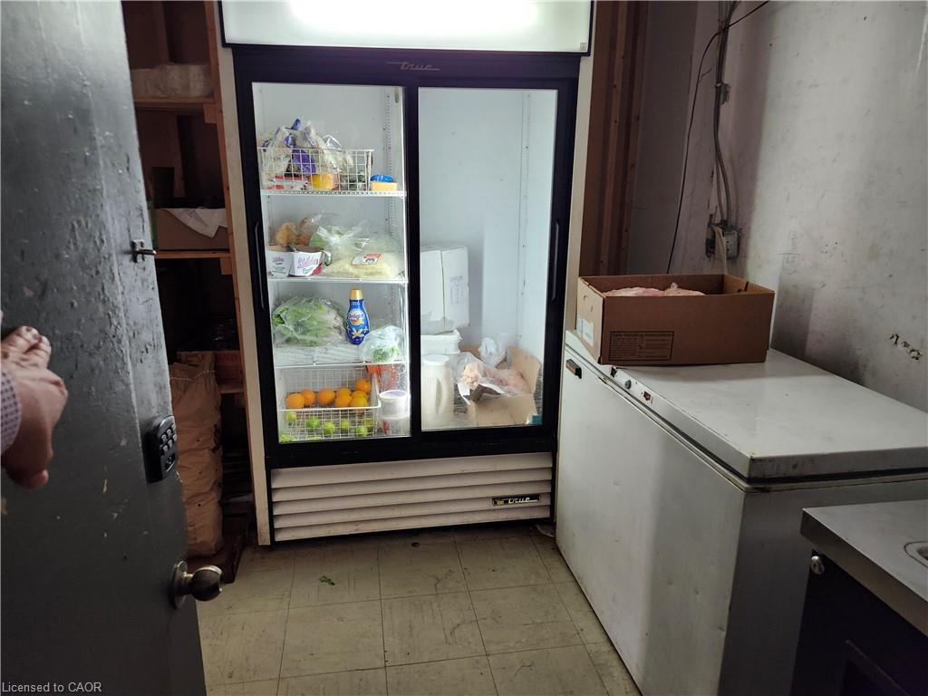 A-49 Scott Street W Property Photo 14