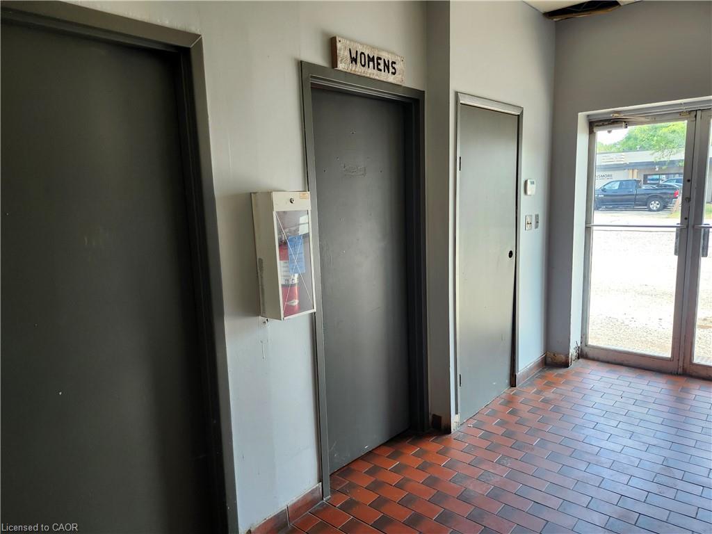 A-49 Scott Street W Property Photo 15