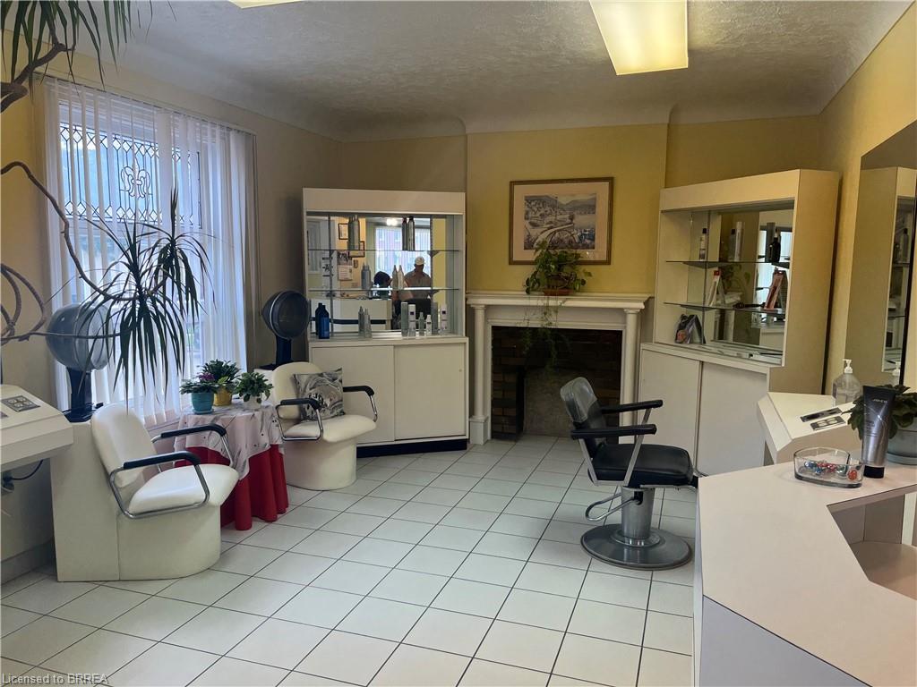 266 Brant Avenue Property Photo 10