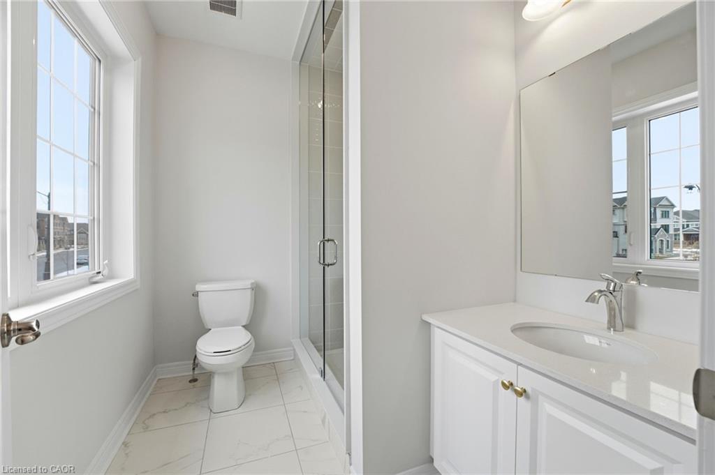 132 Settlers Road E Property Photo 18