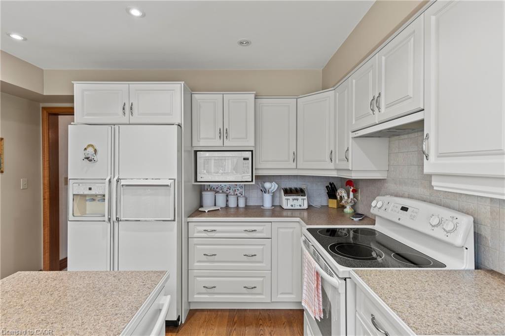 67 The Promenade Property Photo 13
