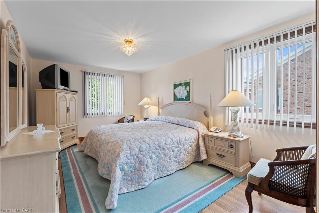 67 The Promenade Property Photo 17