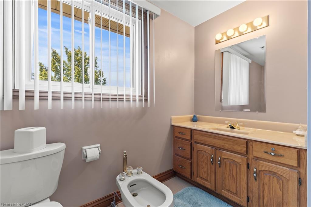 67 The Promenade Property Photo 18