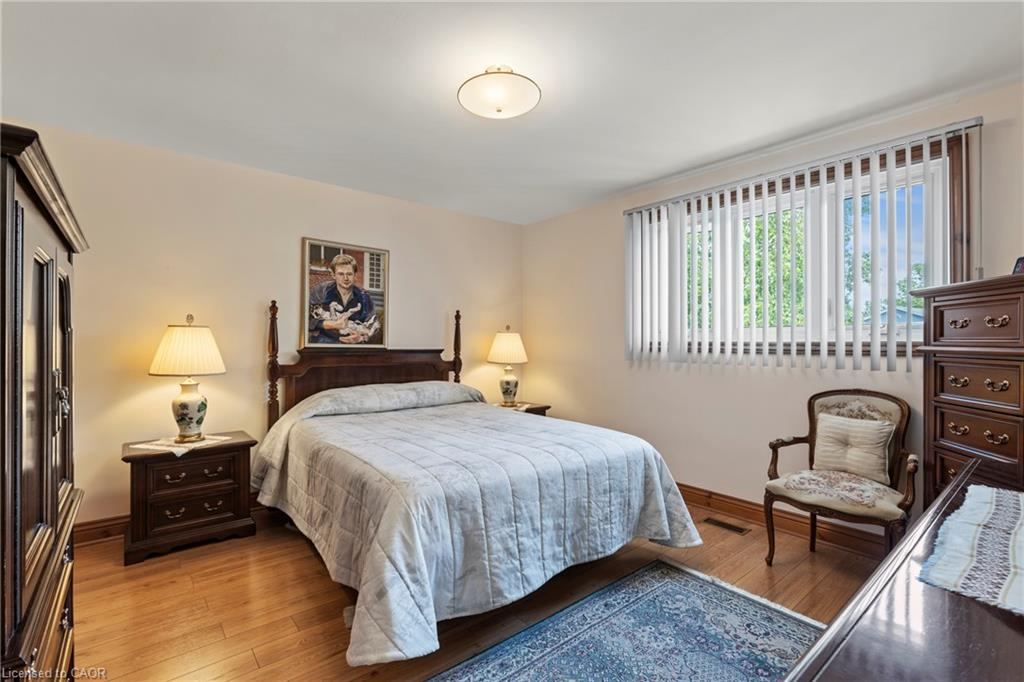 67 The Promenade Property Photo 20