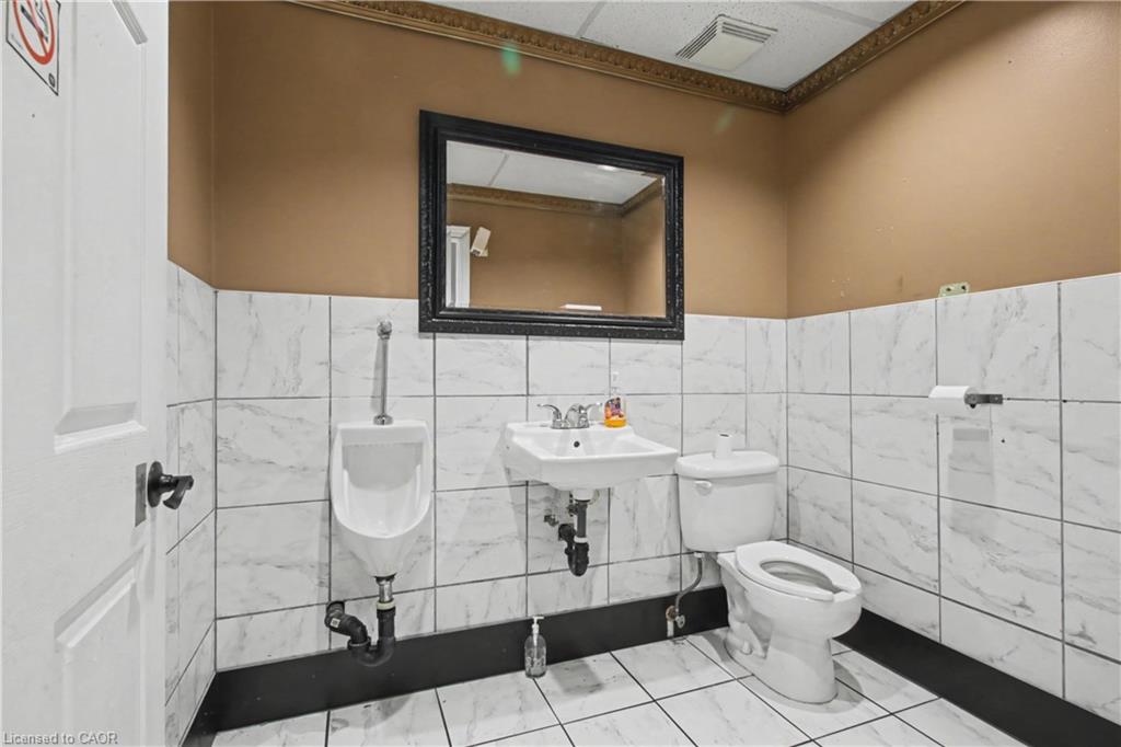 1-826 Queenston Road Property Photo 23