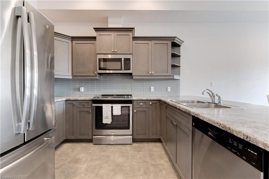 106-3290 New Street Property Photo 12