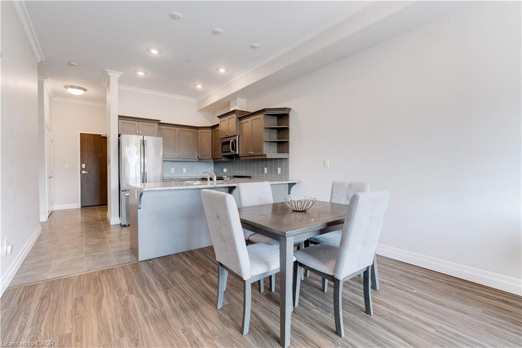 106-3290 New Street Property Photo 21