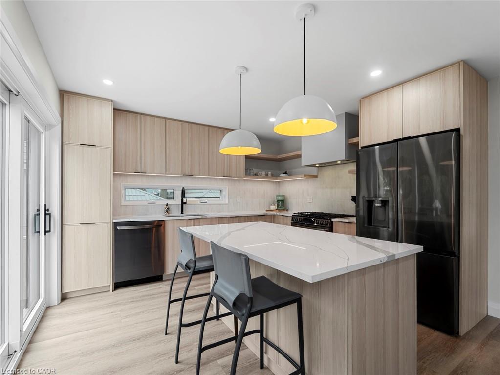 55 Centre Street Property Photo 7