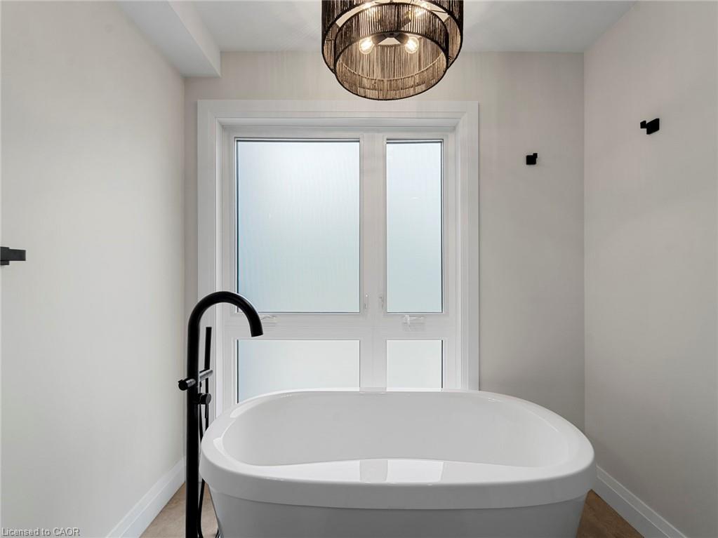 55 Centre Street Property Photo 19
