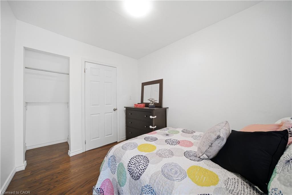 107 Queen Street S Property Photo 20