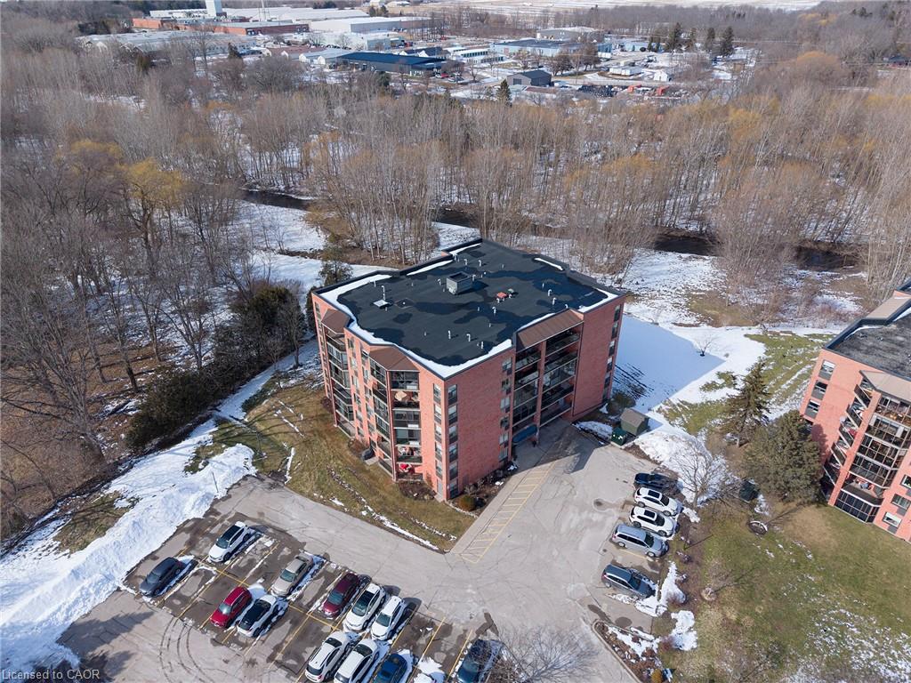301-17 Mill Pond Court Property Photo 1