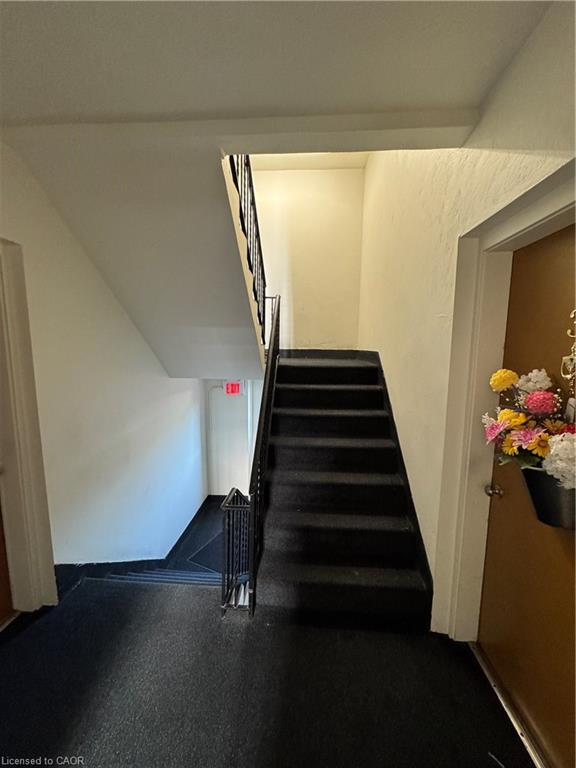11-1755 King Street Property Photo 25