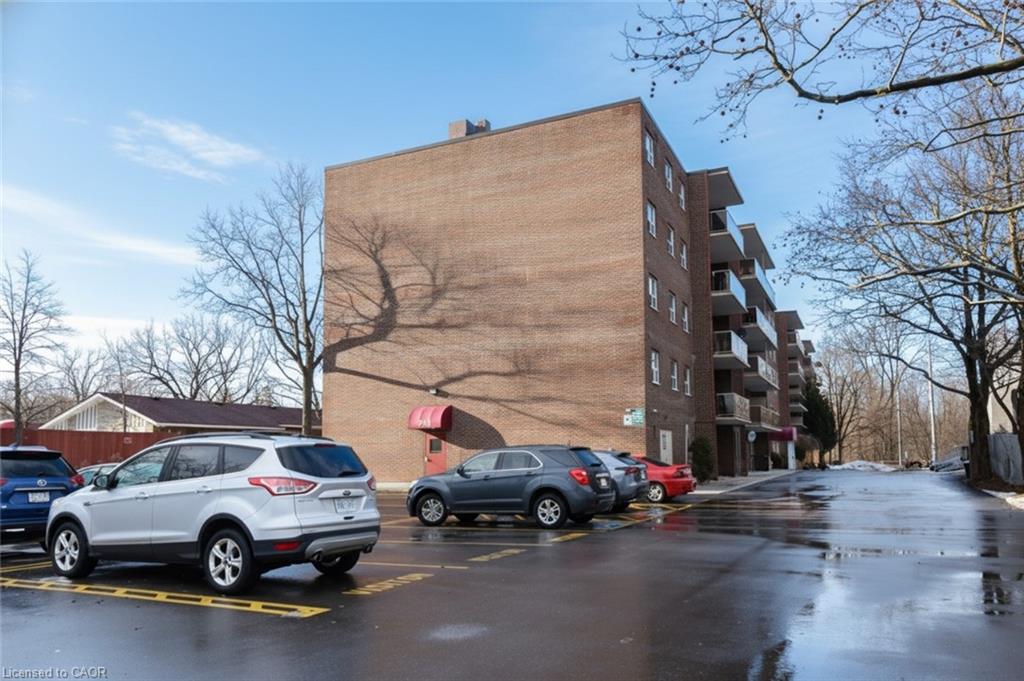 205-793 Colborne Street Property Photo 5