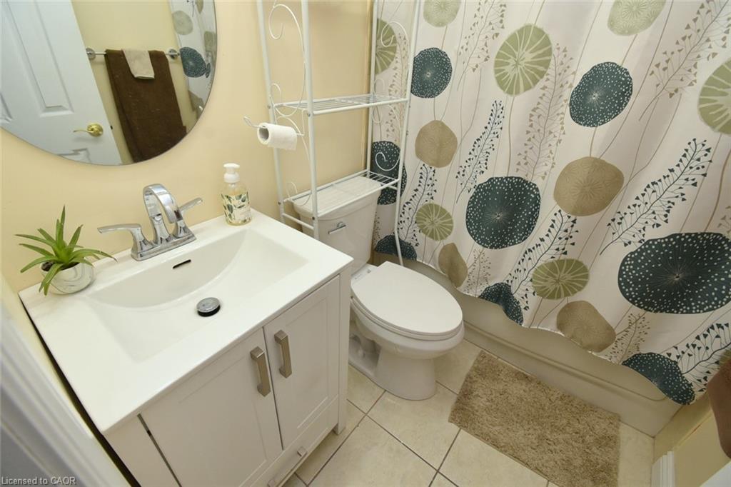205-793 Colborne Street Property Photo 20