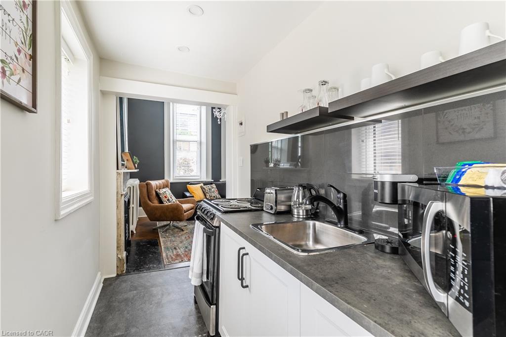 14 Duke Street Property Photo 21