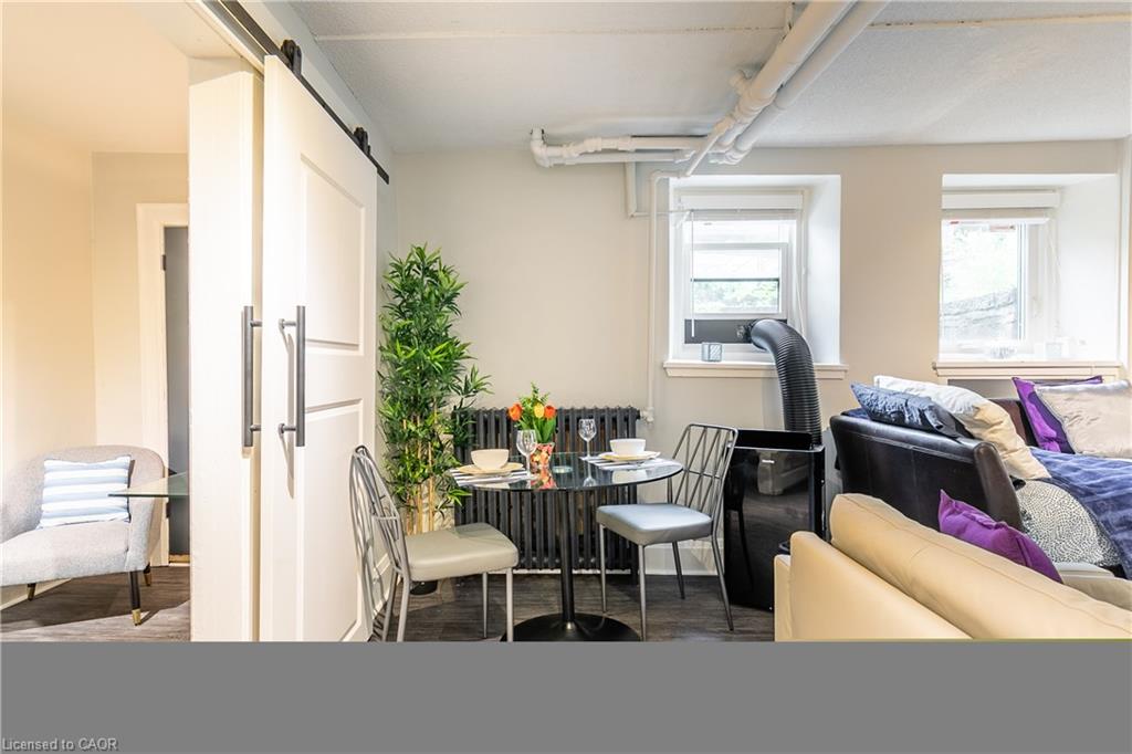 14 Duke Street Property Photo 25