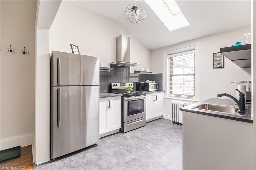 14 Duke Street Property Photo 34