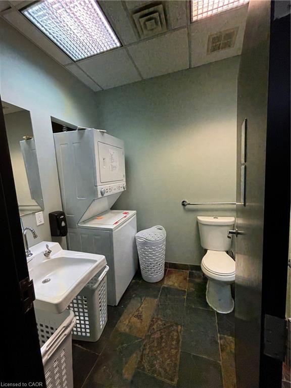 14 Duke Street Property Photo 44