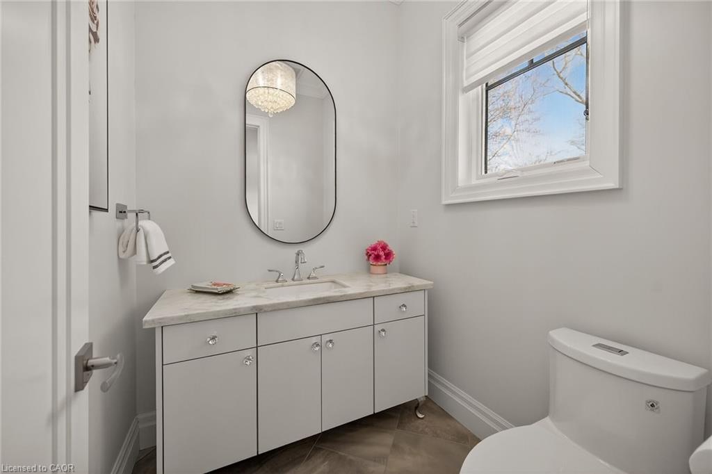 747 Vernon Place Property Photo 12
