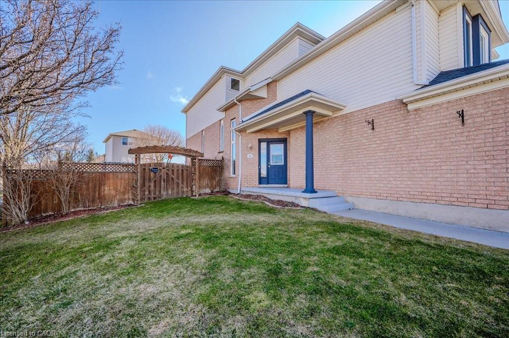 11 Acorn Way Property Photo 3