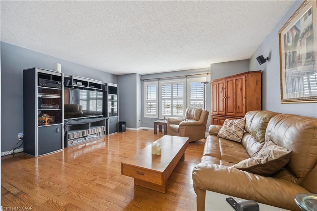 11 Acorn Way Property Photo 17