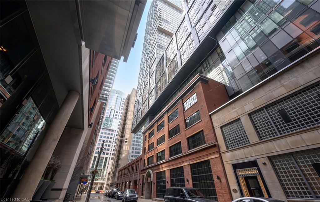 620-15 Mercer Street Property Photo 4
