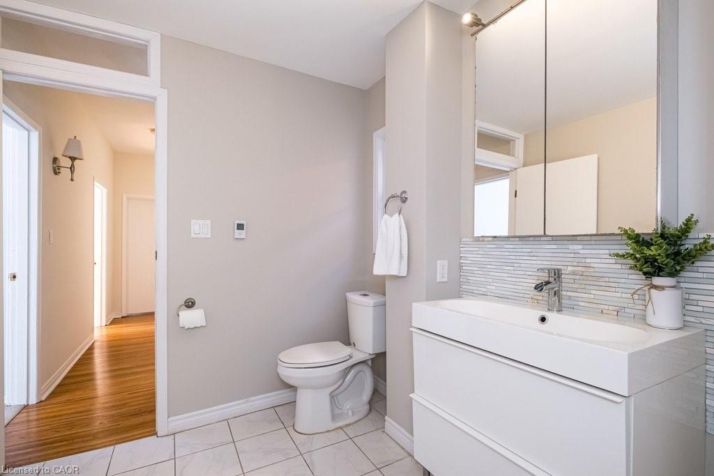 23 Bruce Street Property Photo 31