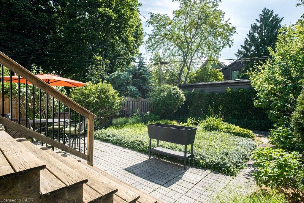 23 Bruce Street Property Photo 43
