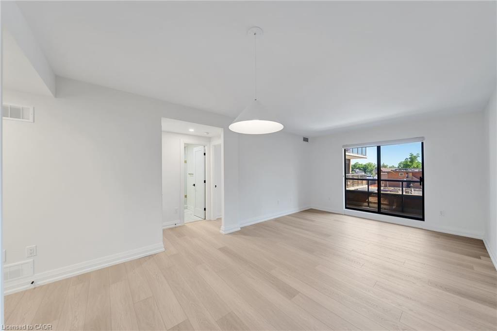 303-102 Bronte Road Property Photo 6