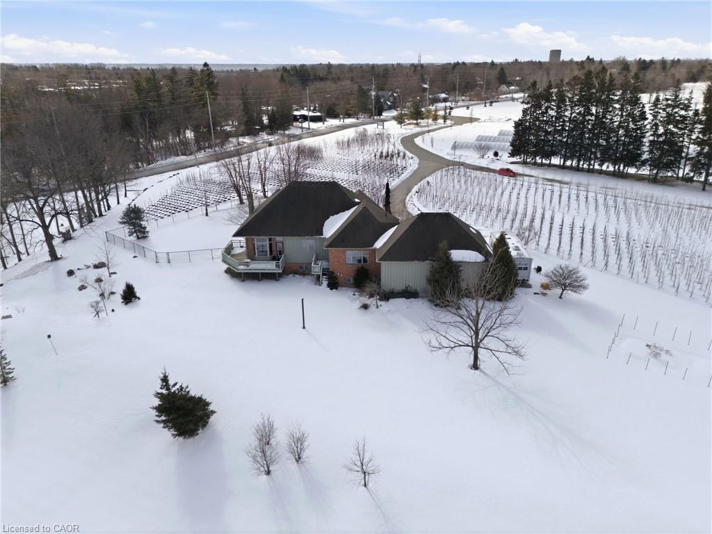 383 Parkside Drive Property Photo 8