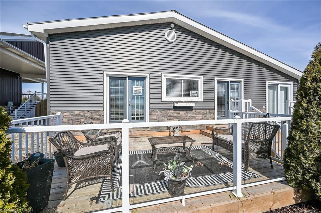 87 Lakeshore Road Property Photo 4