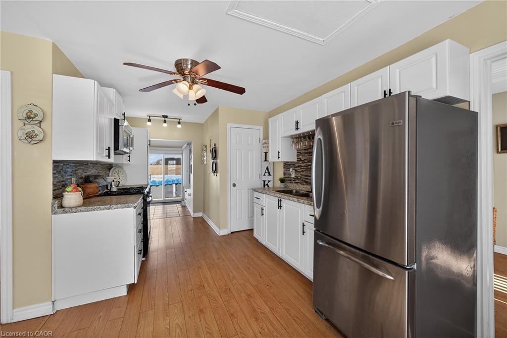 87 Lakeshore Road Property Photo 10